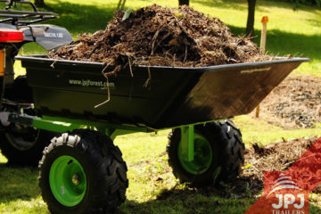 Prikolica za quad s plastično telo